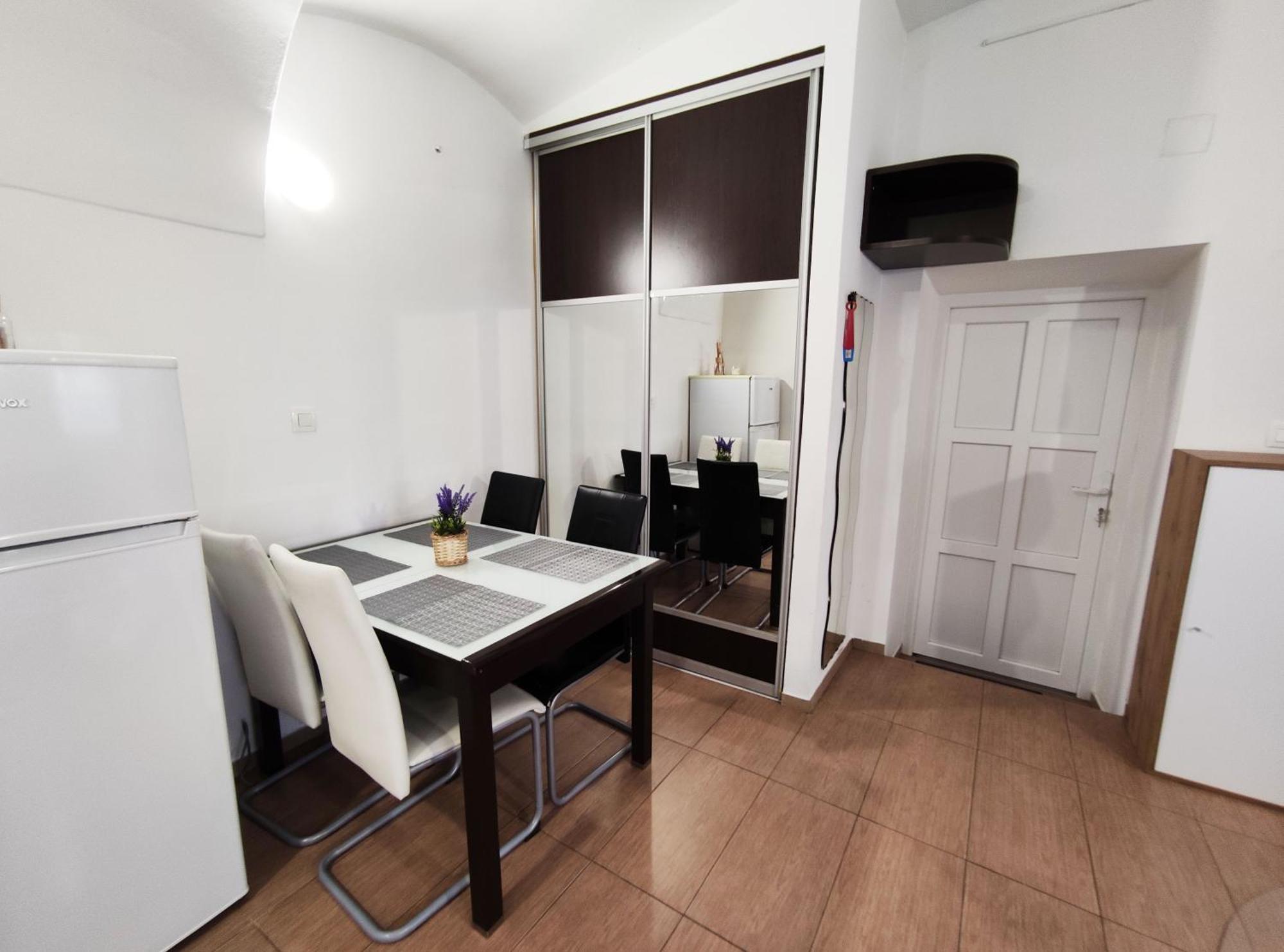 Studio Apartment Sisters 3-4 Ljubljana Ngoại thất bức ảnh